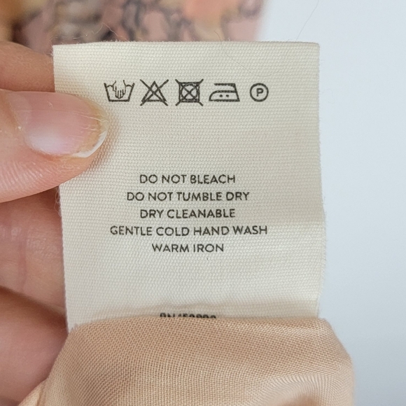 Spell & the Gypsy Amethyst gown. - Picture 11 of 12